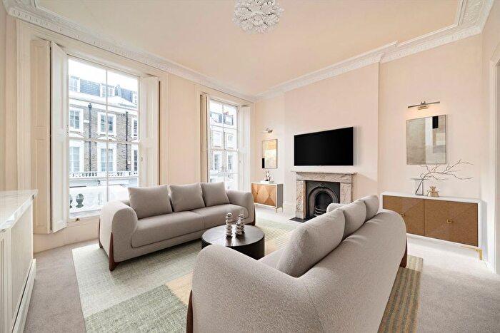 3 Bedroom Property To Rent In Winchester Street, Pimlico, SW1V