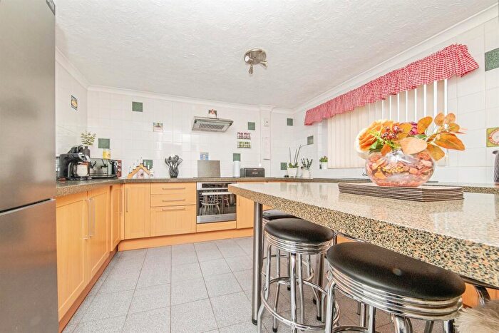 2 Bedroom Maisonette For Sale In Merivale Close, Lawford, Manningtree, CO11