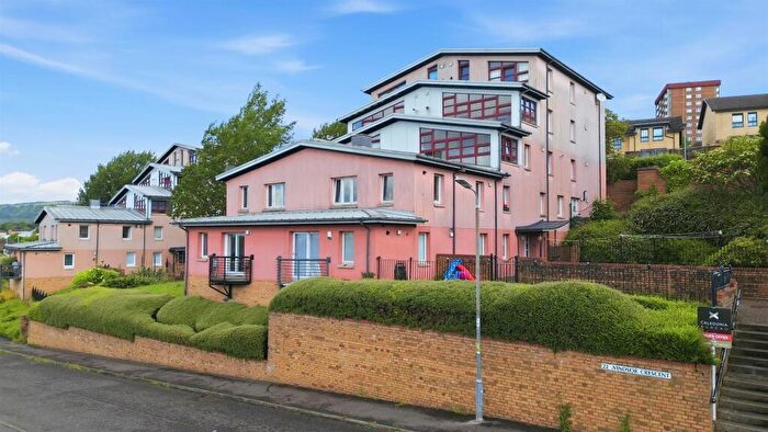 2 Bedroom Flat For Sale In Windsor Cescent, Clydebank, G81