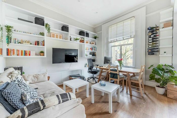 2 Bedroom Flat To Rent In Nevern Place, Earls Court, London, SW5