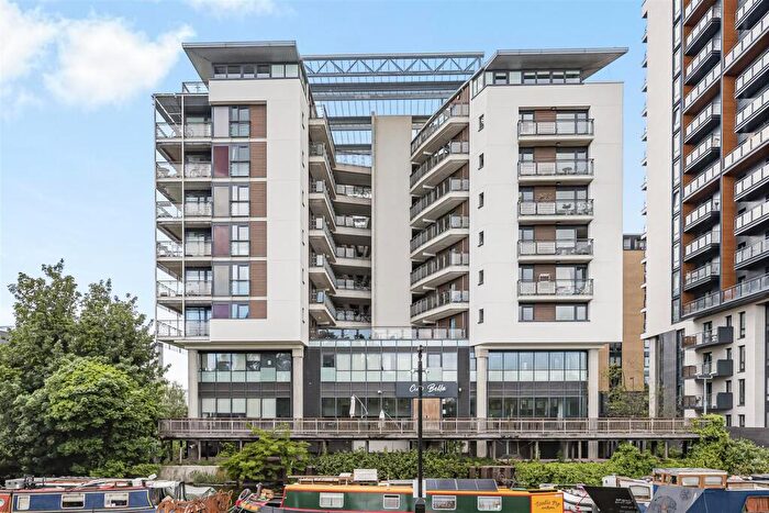 3 Bedroom Flat For Sale In Palmers Road, London, E2