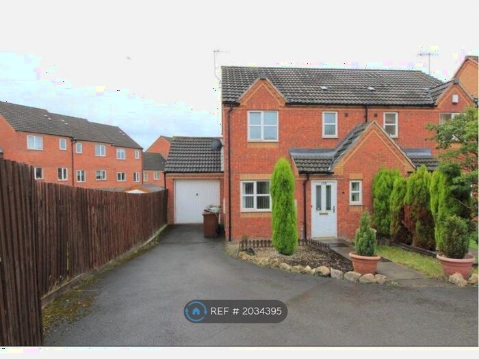 3 Bedroom Semi-Detached House To Rent In Pavior Road, Nottingham, NG5