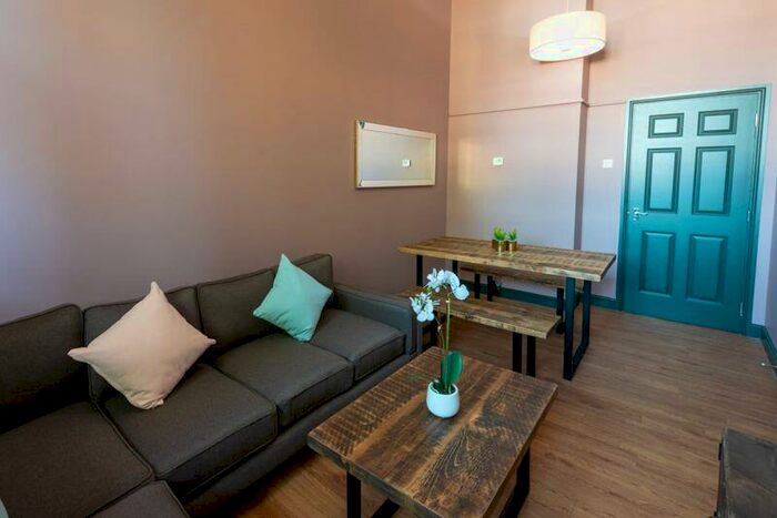 4 Bedroom Flat To Rent In Pennsylvania Road, Exeter, EX4