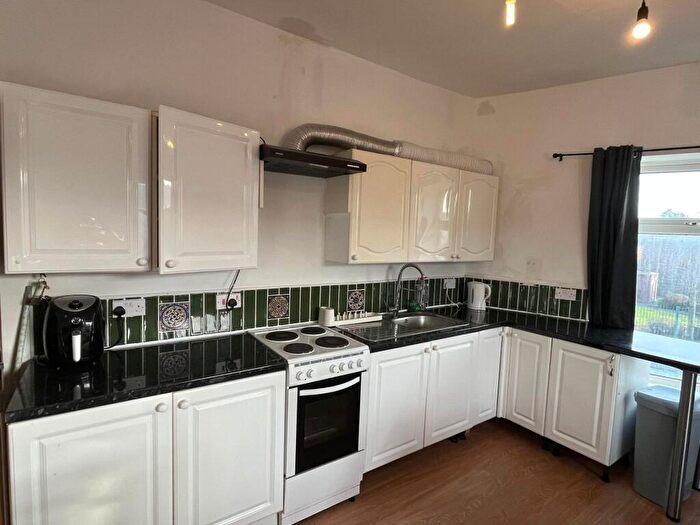 3 Bedroom Flat To Rent In Gerald Road, Salford, M6