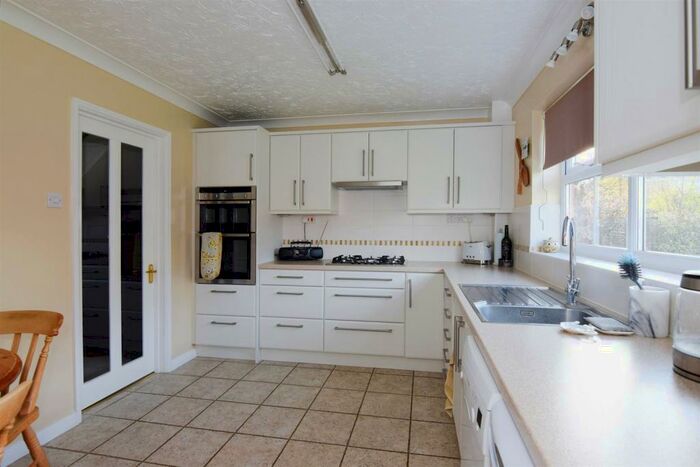 4 Bedroom House To Rent In Hadrian Drive, Baston, Peterborough, PE6
