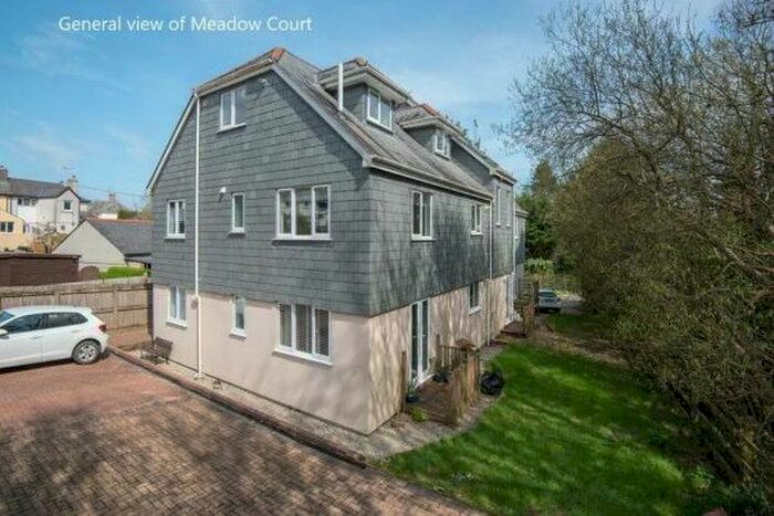 2 Bedroom Flat To Rent In Meadowside Road, Falmouth, TR11