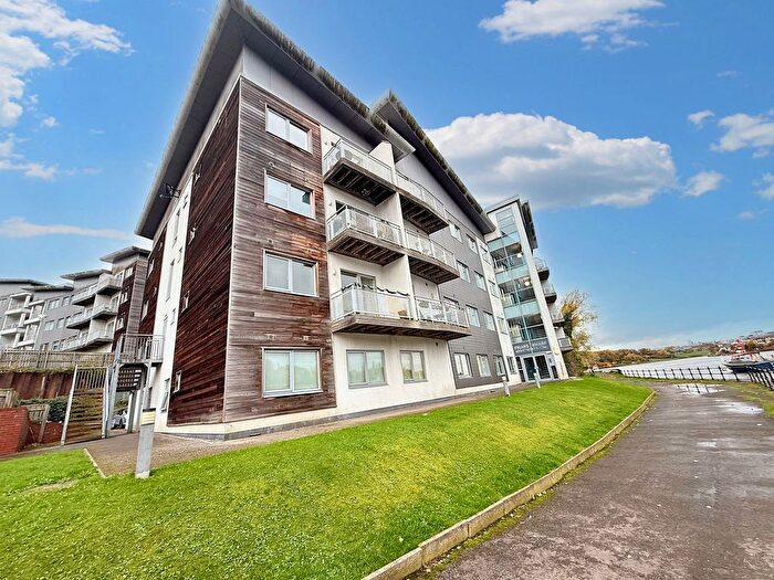 2 Bedroom Flat For Sale In Green Lane, Gateshead, NE10