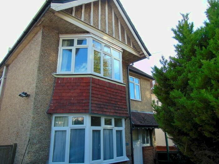 7 Bedroom Detached House To Rent In Hartley Avenue, Southampton, SO17