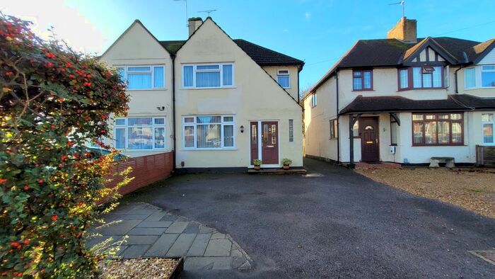 3 Bedroom Property To Rent In Goodwood Avenue, Watford, WD24