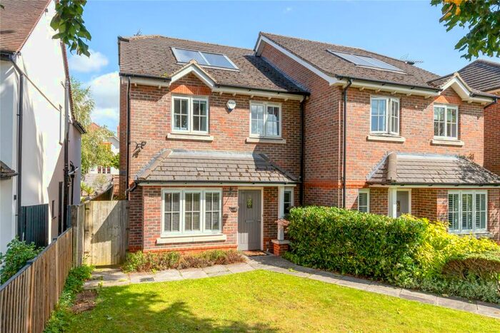 3 Bedroom Semi-Detached House To Rent In Hatch Place, Lower Road, Cookham, Maidenhead, Berkshire, SL6