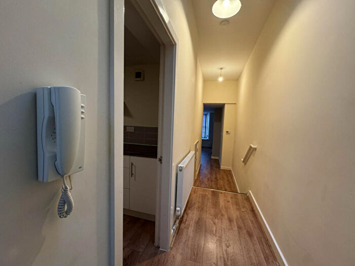 1 Bedroom Flat To Rent In Flat, High Street, Bromsgrove, Worcestershire, B61