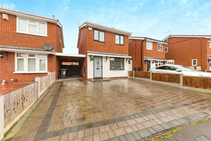 2 Bedroom Detached House For Sale In Haweswater Avenue, Crewe, Cheshire, CW1