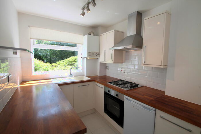 1 Bedroom Flat To Rent In Marlang Court, Albemarle Road, BR3
