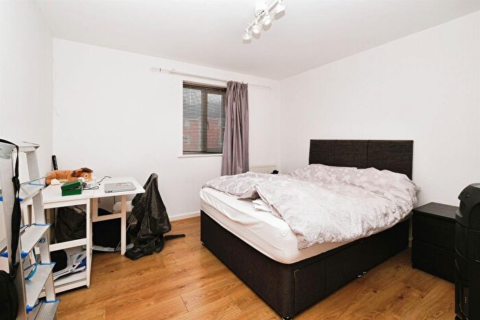 2 Bedroom Flat For Sale In Ellerman Road, Liverpool, L3