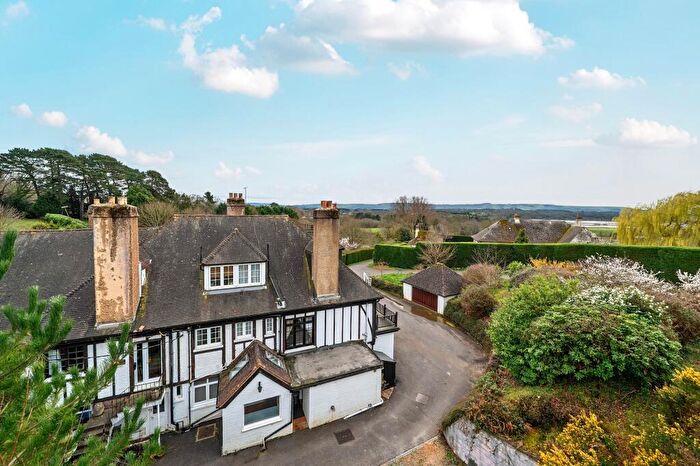 2 Bedroom Apartment For Sale In Mare Hill Road, Pulborough, RH20