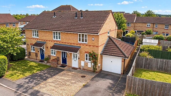 2 Bedroom End Terrace House For Sale In Ampleforth, Monkston, Milton Keynes, MK10