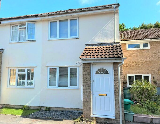 2 Bedroom House For Sale In Riffhams, Hutton, Brentwood, Essex, CM13