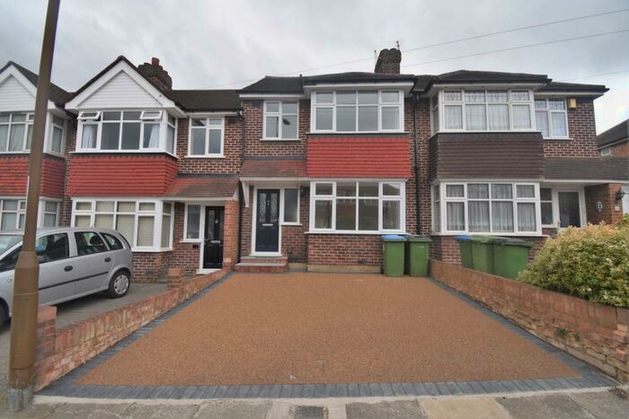 3 Bedroom Terraced House To Rent In Edison Grove London, SE18