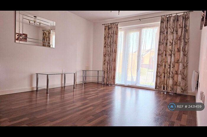 2 Bedroom Flat To Rent In Cirrus Drive, Shinfield, Reading, RG2
