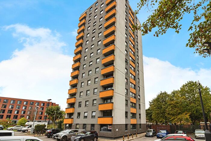 2 Bedroom Apartment To Rent In St. Simon Street, Salford, Greater Manchester, M3