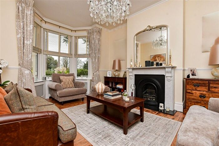 4 Bedroom Semi-detached House For Sale In Ellington Road, Ramsgate, Kent, CT11