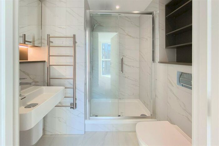 2 Bedroom Apartment To Rent In Castle Wharf, M15