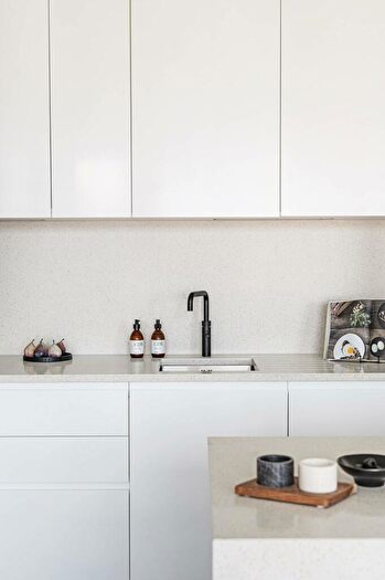 3 Bedroom Flat To Rent In Mapple Path, , Hackney Downs, London, E5