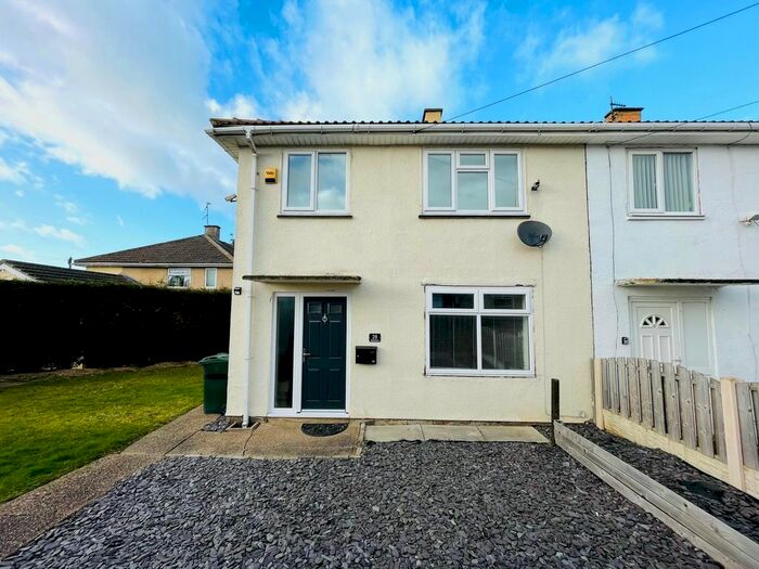 3 Bedroom Detached House To Rent In South Drive, Bolton Upon Dearne, S63