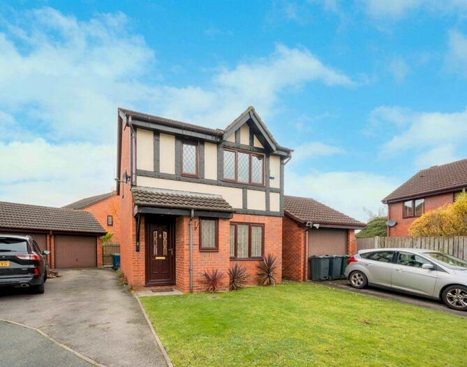 3 Bedroom Detached House To Rent In School House Grove, Burscough, L40