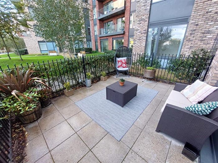 1 Bedroom Flat To Rent In Santina Apartments, Cherry Orchard Road, Croydon, CR0