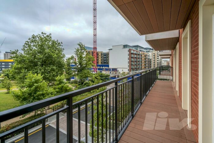 2 Bedroom Flat To Rent In Goldhawk House, Beaufort Square, Colindale, NW9