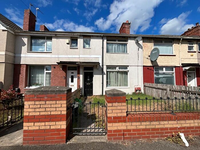2 Bedroom Terraced House For Sale In The Avenue, DN5