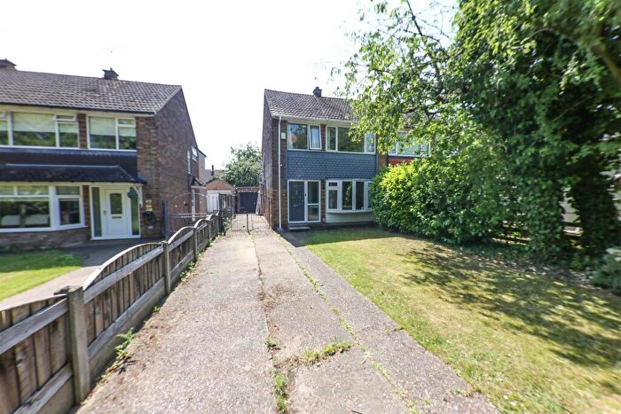 3 Bedroom Semi-Detached House For Sale In Jossey Lane, Scawthorpe, Doncaster, DN5