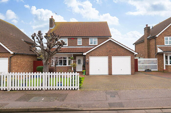 4 Bedroom Detached House For Sale In Fair Street, Broadstairs, CT10