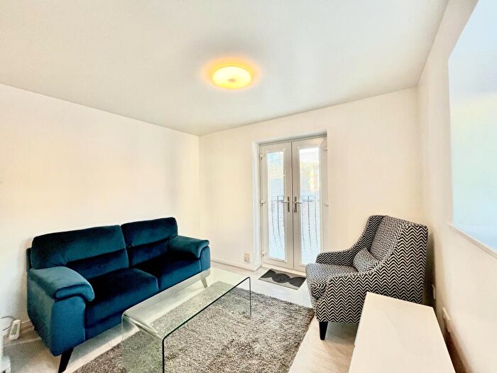 2 Bedroom Apartment To Rent In Charlotte Mews, Newcastle City Centre, NE1