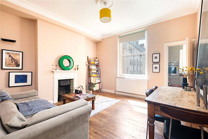 2 Bedroom Flat To Rent In Hackney Road, Bethnal Green, London, E2