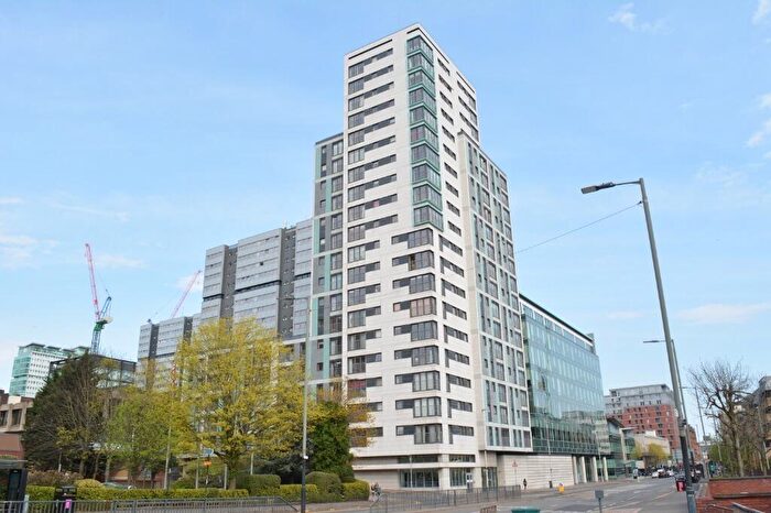2 Bedroom Flat To Rent In Argyle Street, City Centre, Glasgow, G2