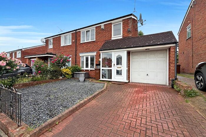 3 Bedroom Semi Detached House For Sale In Broadway, Twydall, Gillingham, ME8
