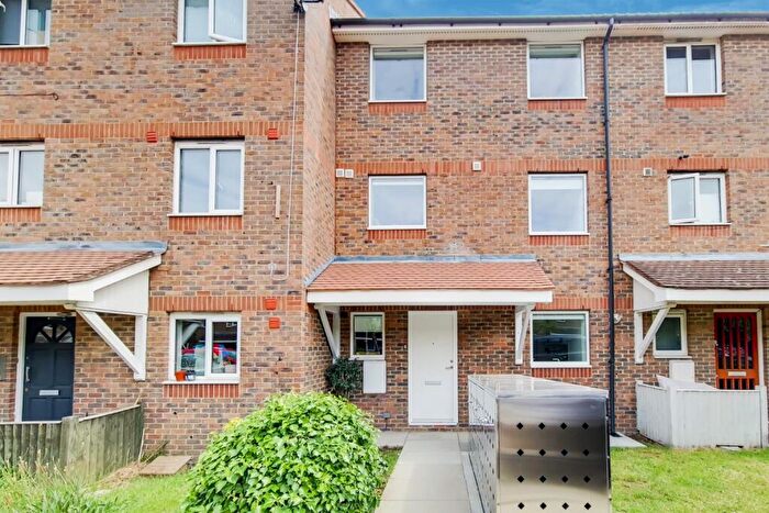 6 Bedroom Terraced House For Sale In Hospital Way, SE13