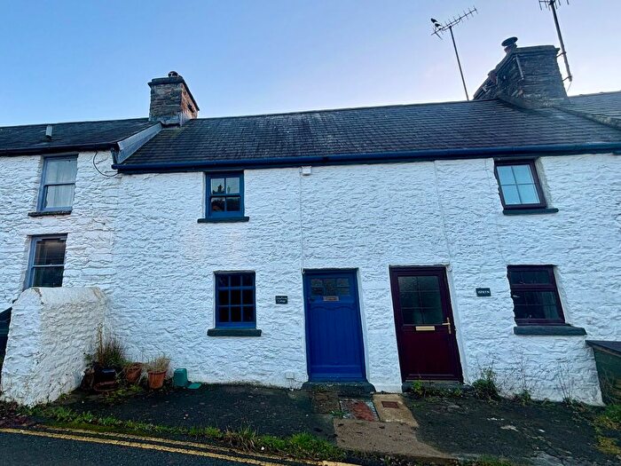 2 Bedroom Terraced House For Sale In Pentre, Tregaron, SY25