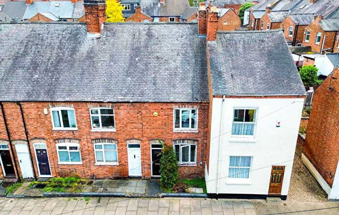 3 Bedroom Terraced House For Sale In Leopold Road, Clarendon Park, Leicester, LE2
