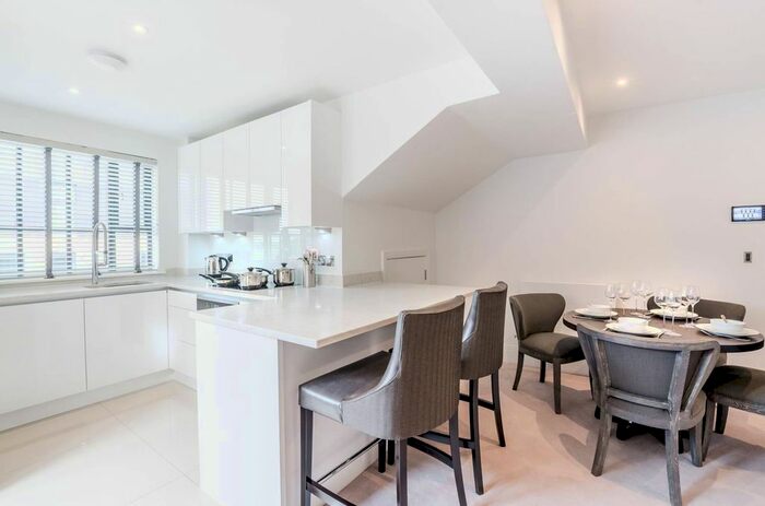 2 Bedroom Flat To Rent In Rainville Road, Hammersmith, London, W6