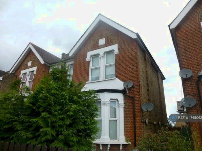 2 Bedroom Flat To Rent In Brigstock Road, Thornton Heath, CR7
