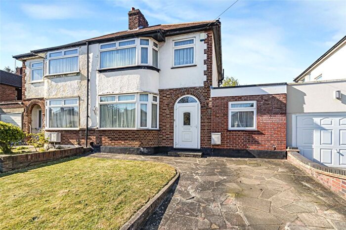 4 Bedroom Semi-Detached House For Sale In Hook Lane, South Welling, Kent, DA16