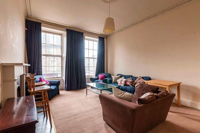 4 Bedroom Flat To Rent In L Barony Street, Edinburgh, EH3