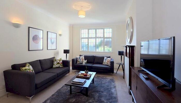 5 Bedroom Flat To Rent In Strathmore Court, Park Road, St. John's Wood, London, NW8