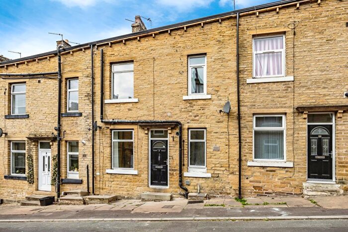 3 Bedroom Terraced House For Sale In Hanover Street, Sowerby Bridge, HX6