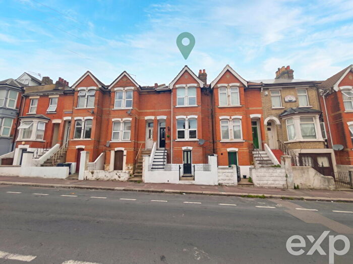 3 Bedroom Terraced House For Sale In Rochester Street, Chatham, ME4