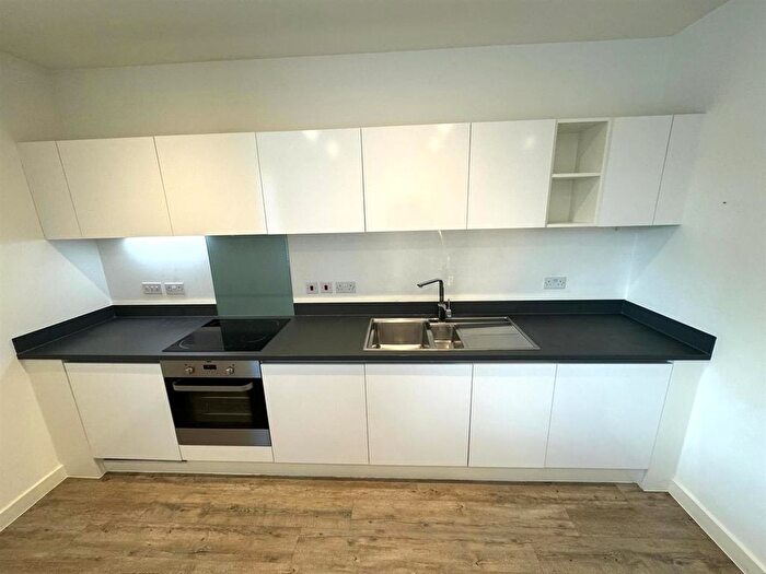 1 Bedroom Flat To Rent In Kings Road, Reading, RG1