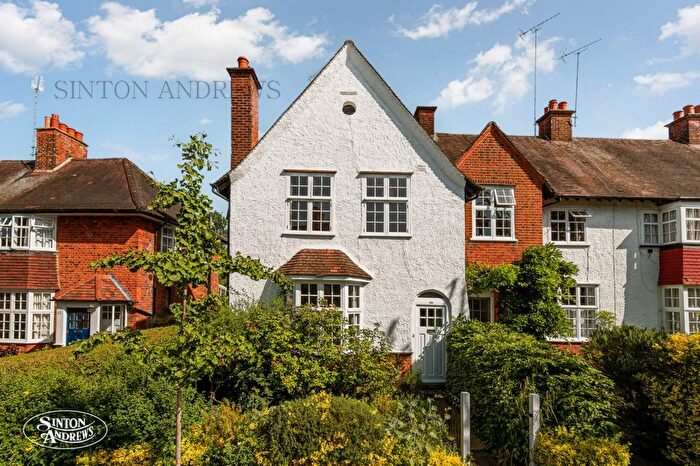 3 Bedroom Terraced House For Sale In Meadvale Road, Ealing, W5